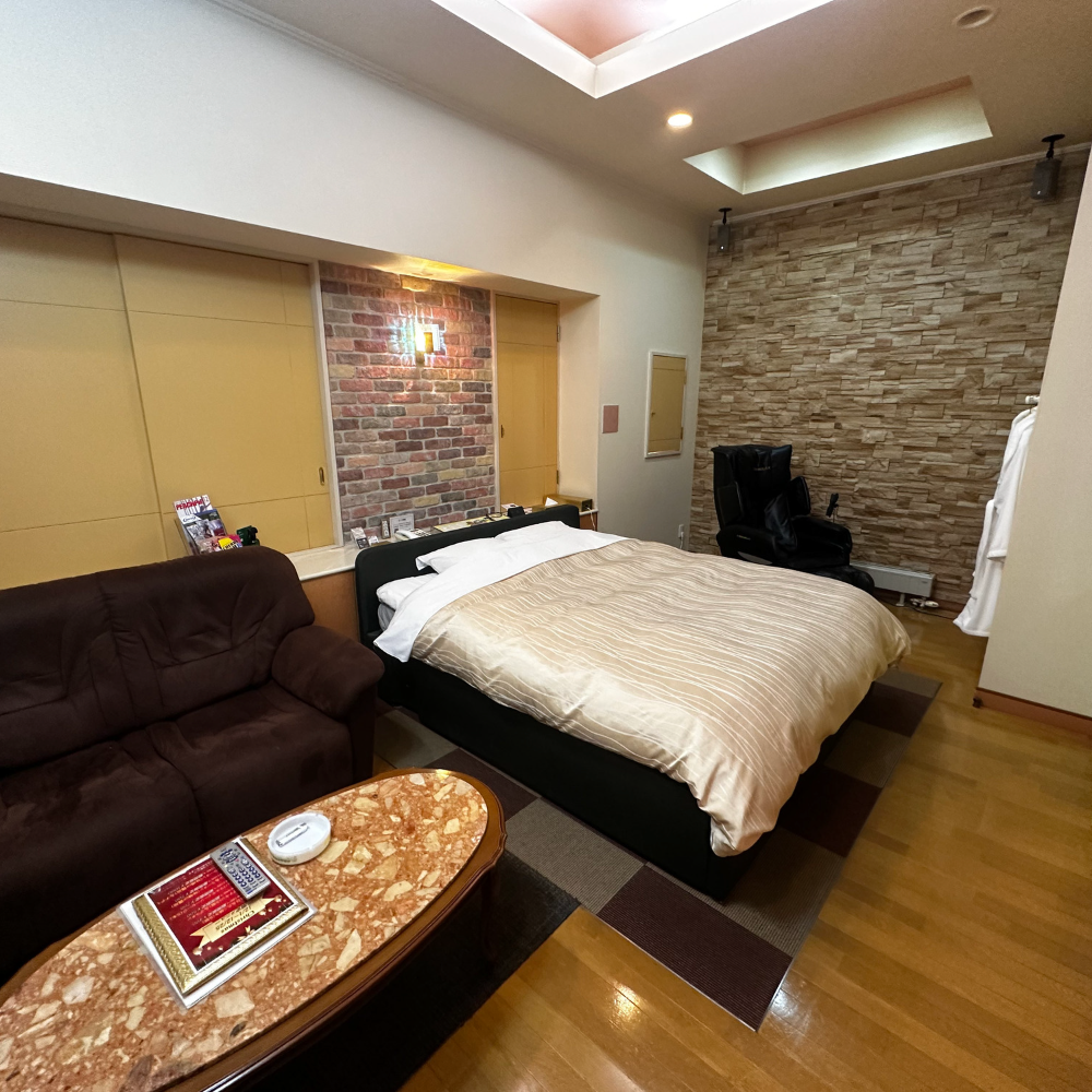 ホテルジュラシックの312号室